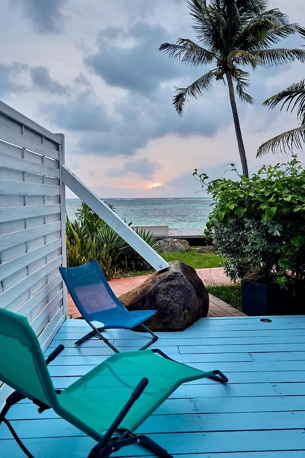 Eden Blue Mer Et Piscine Sainte-Anne  Holiday home Sainte-Anne (Grande-Terre)